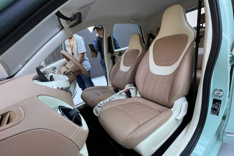 Wuling, GIIAS, Diskon Mobil, mobil listrik, diskon mobil listrik, GIIAS 2025, Wuling Bakal Kendalikan Diskon Ekstrem yang Beredar di Diler