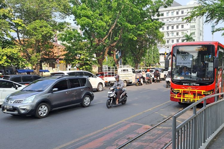mudik, Mudik Lebaran, one way, Lebaran 2025, one way lebaran 2025, One Way Nasional Berlaku, Bagaimana yang dari Semarang Mau ke Jakarta?
