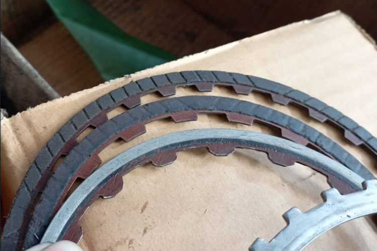 mobil matik, transmisi mobil matik, mobil matik tak kuat menanjajk, Cara Mengatasi Mobil Matik Tak Kuat Menanjak