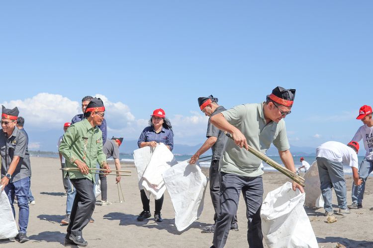 Mangrove, Laut, Iklim, ekosistem, pesisir, Yayasan AHM, Langkah AHM Jaga Ekosistem Pesisir dan Satwa Laut