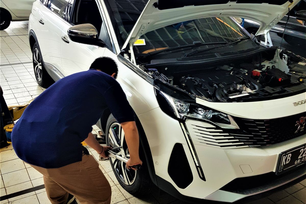 4 Penyebab Mesin Mobil Tiba-tiba Mati di Jalan