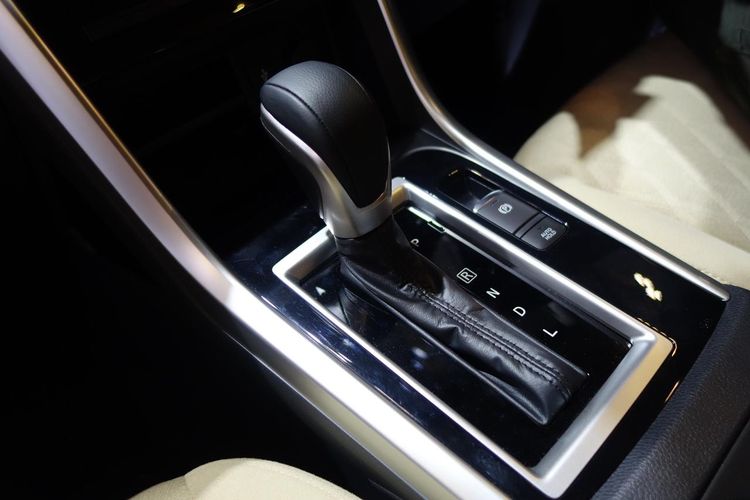 tanjakan, mobil matik CVT, macet, tips mengemudi, Perhatikan Hal Ini Saat Terjebak Macet di Tanjakan dengan Mobil CVT