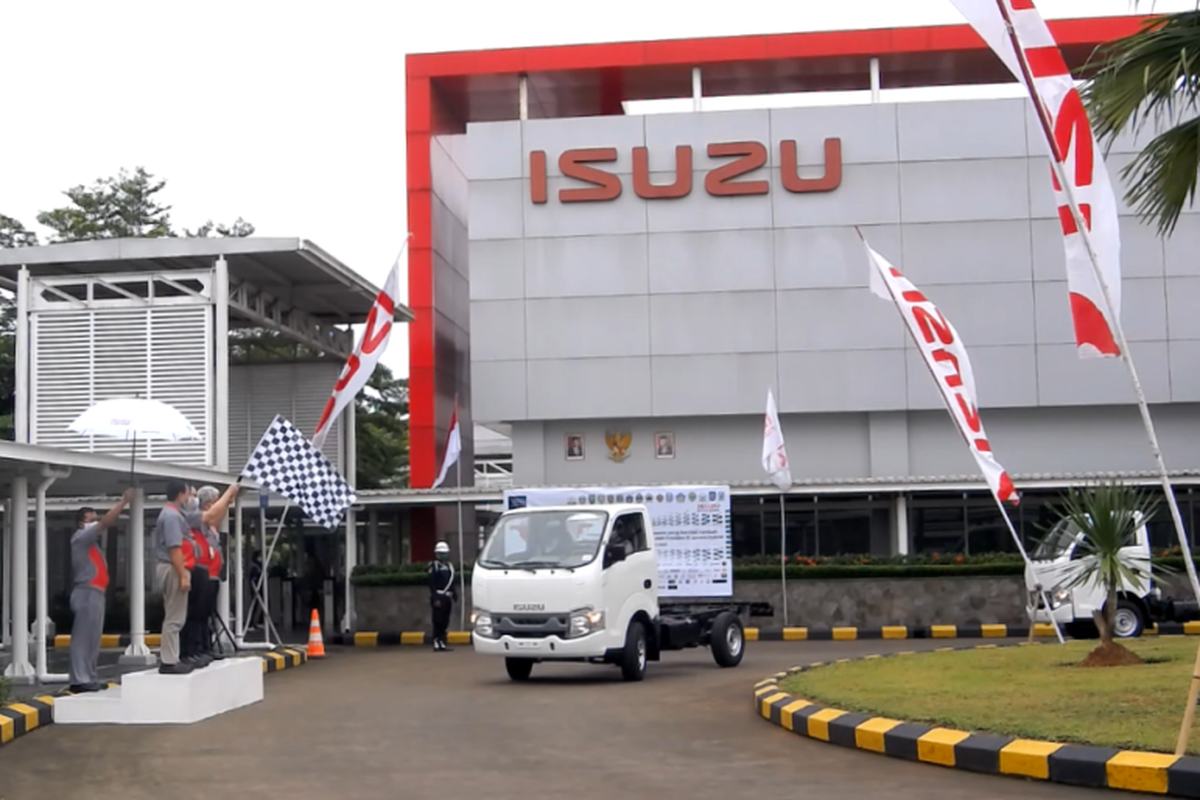 otomotif, astra isuzu, kendaraan bermotor, Isuzu, Isuzu Nilai Penurunan Suku Bunga BI Bisa Dongkrak Kinerja 2025