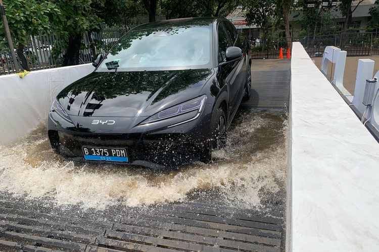 mobil listrik, Wuling Bingo S, SUV listrik, MotoGP Italia 2025, Marc Marquez, Bagnaia, Mobil Listrik, Pemutihan Pajak Kendaraan, DKI Jakarta, pemutihan pajak kendaraan, SUV Listrik, BYD Dolphin, Populer Otomotif, artikel terpopuler, bagnaia, wuling bingo s, Tren BEV Indonesia dan Wuling Bingo S