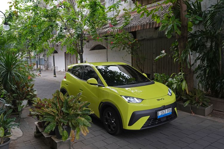 Jasa Marga, Tol Cipularang, Populer Otomotif, harga mobil listrik, artikel terpopuler, plus minus, kesalahan umum, Home Charging, cairan anti bocor ban, Ban mobil bocor, pengalaman konsumen, Toyota Kijang Innova Reborn, Pemilik Innova Reborn, Cairan Anti Bocor