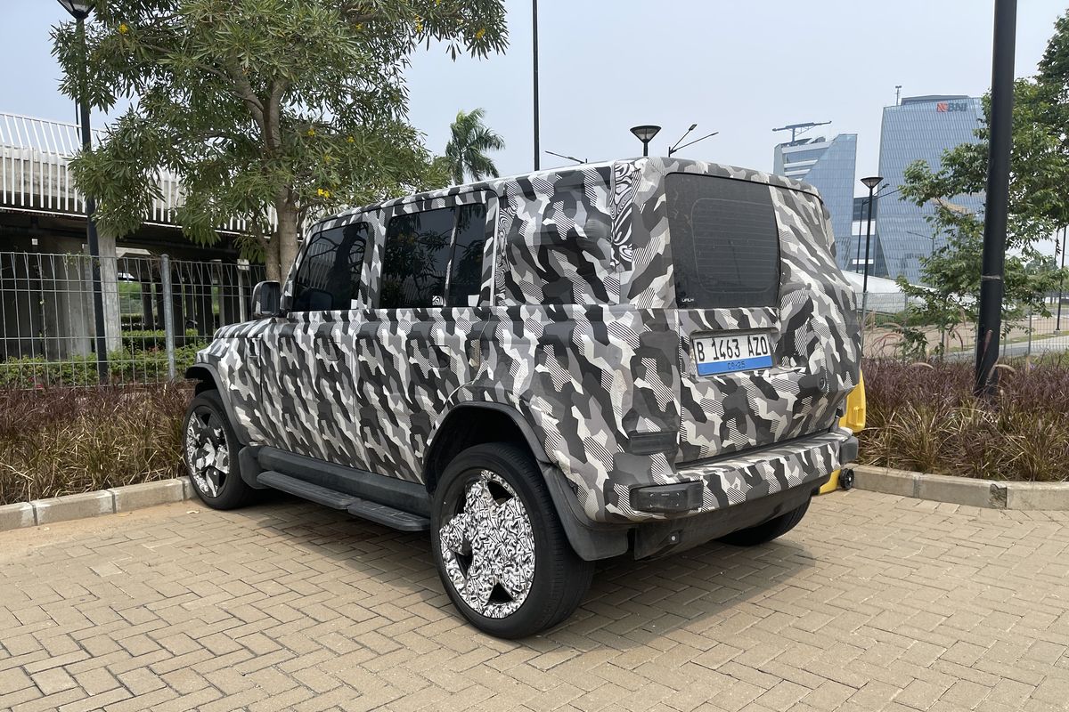 iCar V23 Tertangkap Kamera di PIK, Bakal Ganti Merek Jadi Jaecoo?