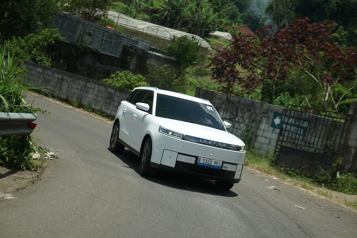 Alasan Atap Panoramik Jaecoo J5 EV Tidak Bisa Dibuka