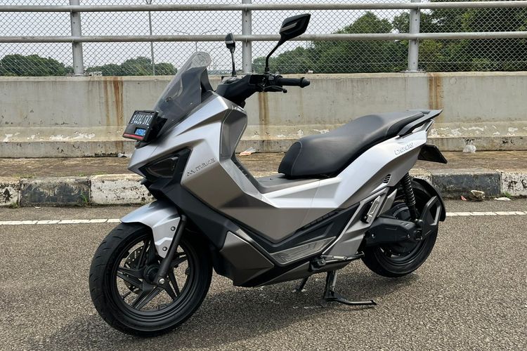 motor listrik, Motoriz, MAKA Motors, diler motor listrik, Diler Maka Motors, Maka Motors Perluas Jaringan Layanan, Gandeng Bengkel Rekanan