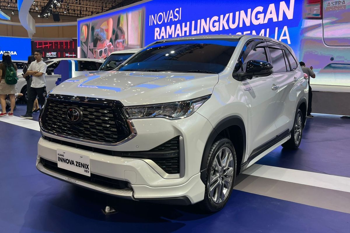 Toyota Raih 4.250 SPK Selama 8 Hari GIIAS 2025, Innova Zenix Terlaris