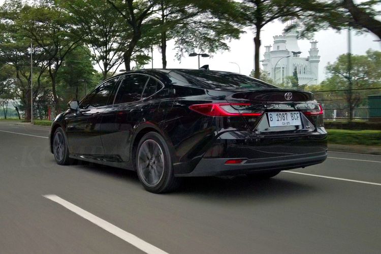 Toyota, Camry, Camry facelift, hybrid, Camry Facelift, Camry hybrid, camry facelift, Tes Jalan Teknologi Hybrid dan Mesin Toyota Camry Facelift 2025