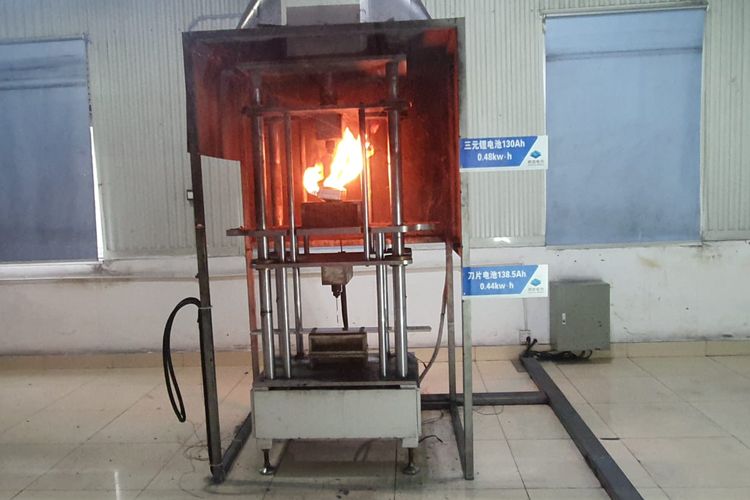 Mobil listrik, BYD Seal, kebakaran, Kebakaran, baterai LFP, mobil listrik, Baterai LFP, byd seal terbakar, Insiden BYD Seal Terbakar, Baterai LFP Tetap Berisiko