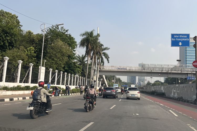 macet, demonstrasi, jalan raya, jalan, macet jalan cacing, Lalu Lintas di Jakarta Pagi Ini Terpantau Lancar
