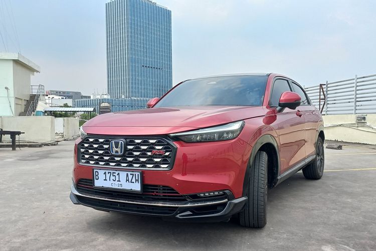 Mazda, Honda, Komparasi, mazda, GIIAS 2025, Komparasi Mazda CX3 Pro AutoExe vs Honda HR-V e:HEV, Mana Lebih Baik?