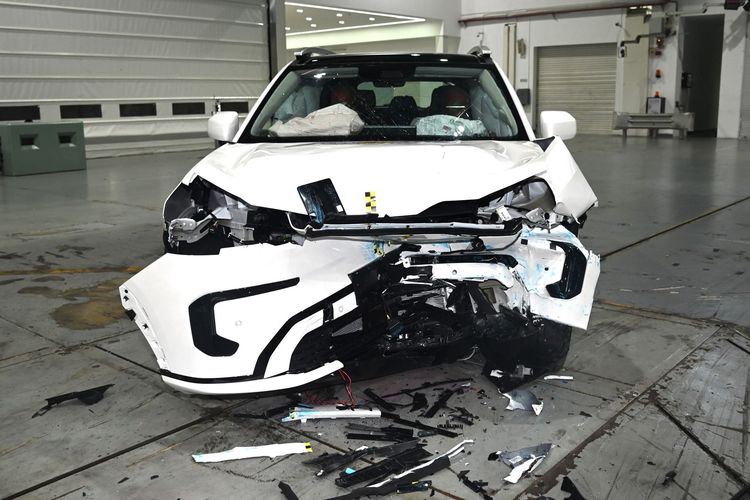 tes tabrak, mobil listrik, Euro NCAP, New Car Assesment Program, Aion, Aion V, AION V Raih Nilai Tinggi dalam Tes Tabrak Euro NCAP