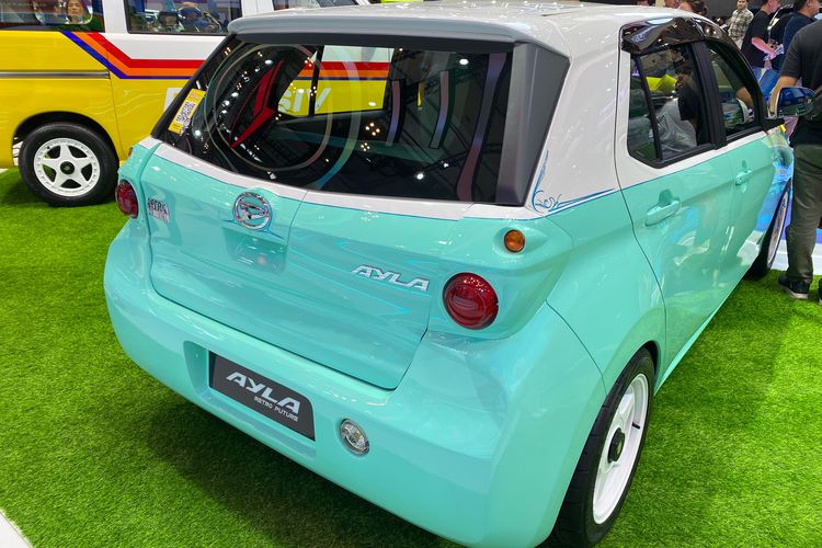 Daihatsu Ayla, Gofar Hilman, Daihatsu ayla, GIIAS 2025, modifikasi Retro Future, Daihatsu Ayla Modifikasi Retro Future di GIIAS 2025