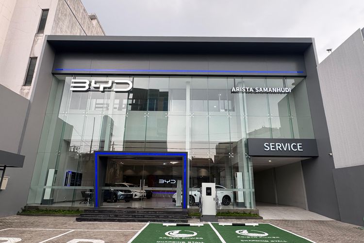 mobil listrik, Denza, diler Arista, Arista Group Resmikan 8 Diler Mobil Listrik di Indonesia