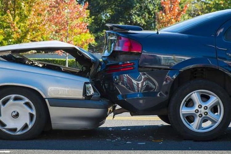 mobil, penyok, crumple zone, tabrakan, Kenapa Mobil Modern Mudah Penyok Saat Tabrakan? Ini Penjelasannya