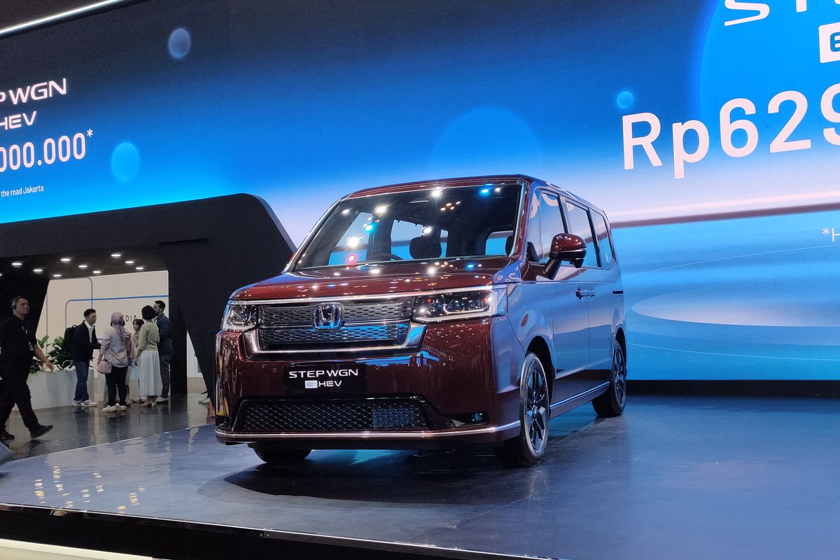 Inilah Harga dan Spesifikasi Honda Step WGN e:HEV