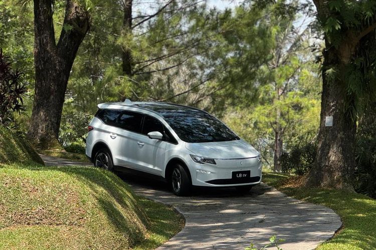 MPV listrik, Aletra L8 EV, teknologi lokal, Marsellinus Christo Antyo, Cerita Lengkap Aletra L8 EV: MPV Listrik Pertama Merek Asli Indonesia
