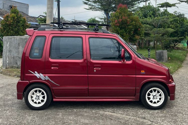 Suzuki Karimun Kotak, Gaya JDM, Suzuki Karimun kotak, gaya JDM, modifikasi mobil, Fungsionalitas dan Estetika, Transformasi Suzuki Karimun Kotak: Gaya JDM yang Menarik