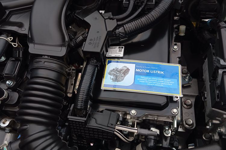 otomotif, tes mobil, test drive, Daihatsu Rocky, Daihatsu Rocky e-Smart Hybrid, Daihatsu Rocky Hybrid, Mengenal Smart Pedal Daihatsu Rocky Hybrid, Tak Perlu Injak Rem!