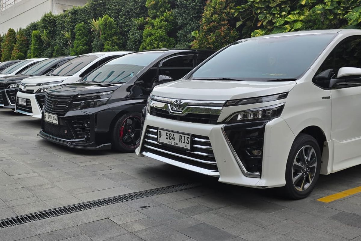 Cek Harga Toyota Voxy Bekas, mulai Rp 300 Jutaan