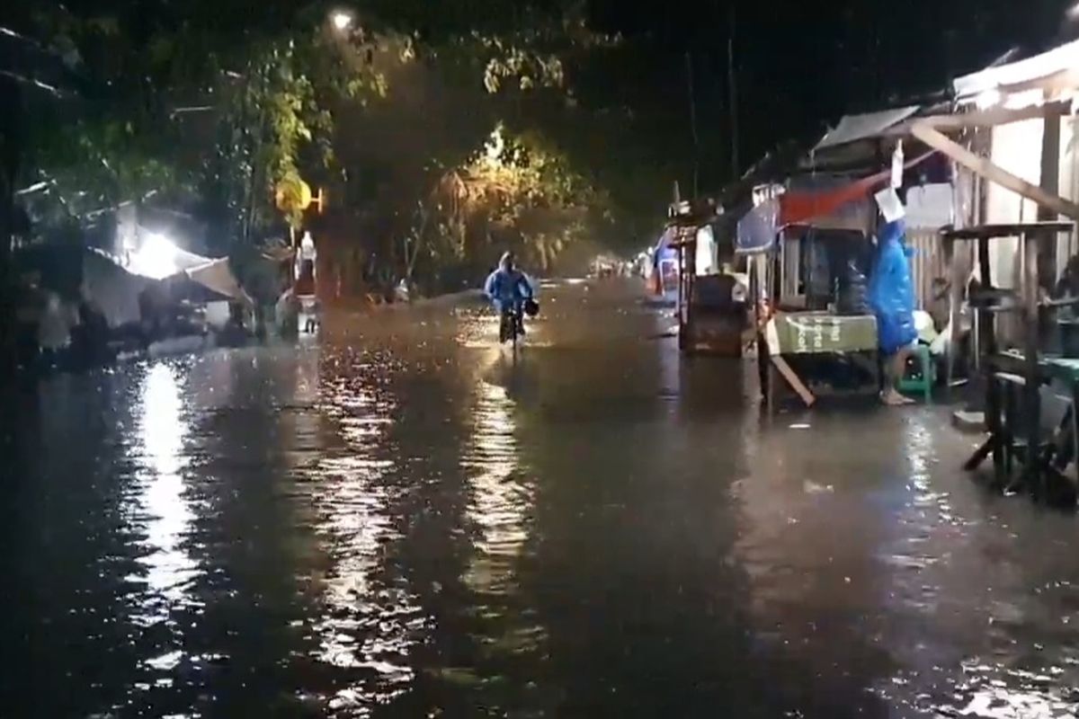 Banjir Jakarta Belum Surut, Masih Ada Jalan Tergenang
