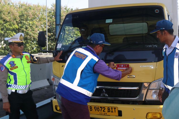 ODOL, kecelakaan, kerusakan, kendaraan, aturan, zero ODOL, truk ODOL, Truk ODOL, Zero Odol, Banyak Ruginya, Menhub Tegaskan Penanganan ODOL Tak Bisa Lagi Ditunda