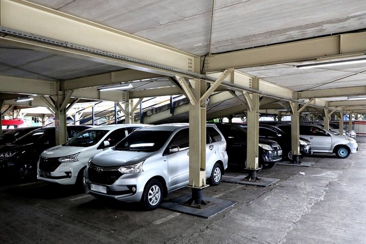 tarif parkir, Kenaikan tarif parkir, tarif parkir jakarta, tarif parkir di Jakarta, tarif parkir di jakarta naik, Klarifikasi Gubernur DKI Terkait Kenaikan Tarif Parkir di Jakarta