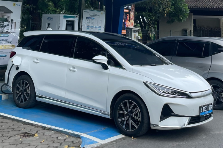 otomotif, Gaikindo, penjualan mobil, Daftar mobil terlaris, Daftar mobil terlaris 2025, Daftar 10 Mobil Terlaris Indonesia September 2025, BYD Masih Terlempar
