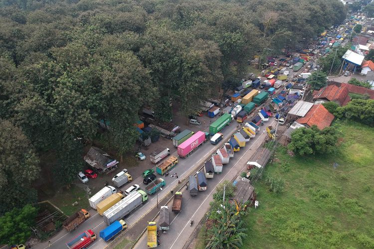 infrastruktur jalan, kecelakaan lalu lintas, kendaraan ODOL, Infrastruktur Jalan, kerugian ekonomi, kendaraan odol, Kecelakaan lalu lintas, Kecelakaan Lalu Lintas: Truk ODOL Penyebab Utama