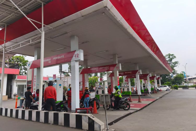 Pengisian BBM, SPBU Pertamina, nominal ganjil, Roberth Marchelino Verieza, Mengisi BBM di SPBU: Benarkah Harus Pakai Nominal Ganjil?