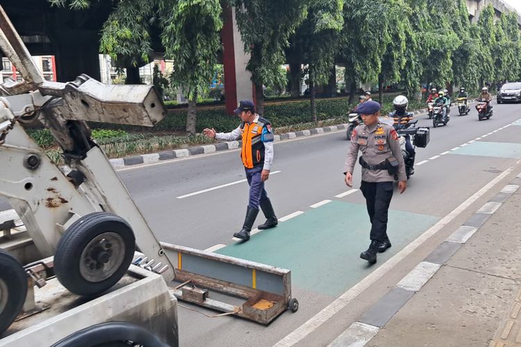Kecelakaan lalu lintas, Ranjau paku, Jakarta Timur, Riki Erwinda, Bahaya Ranjau Paku di Jakarta Timur: 1.521 Ditemukan