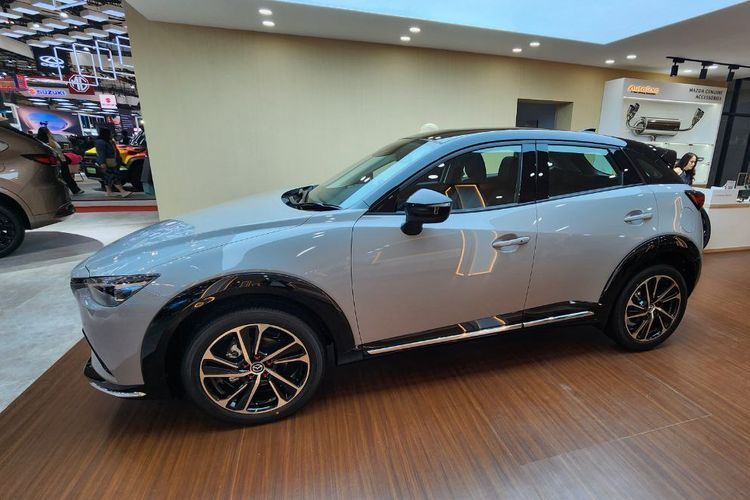 Agus Gumiwang, PT Eurokars Motor Indonesia, pabrik Mazda, Pabrik Mazda, agus gumiwang, GIIAS 2025, Mazda Siapkan Pabrik Baru di Indonesia, Menperin Kunjungi Booth