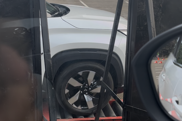 Mitsubishi, Destinator, mobil, Mitsubishi Destinator, Jajal Singkat Mitsubishi Destinator, Responsif dan Pintar