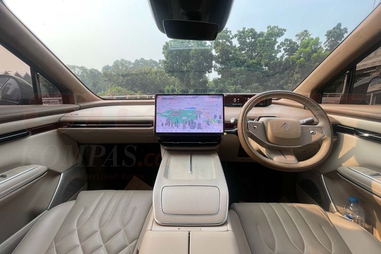 SUV listrik, mobil listrik, BYD Sealion 7, Hyptec HT Premium, BYD Sealion 7 vs Hyptec HT Premium, harga BYD Sealion 7, harga Hyptec HT Premium, spesifikasi BYD Sealion, spesifikasi Hyptec HT Premium, Perbandingan BYD Sealion 7 dan Hyptec HT Premium, SUV Listrik Terbaru