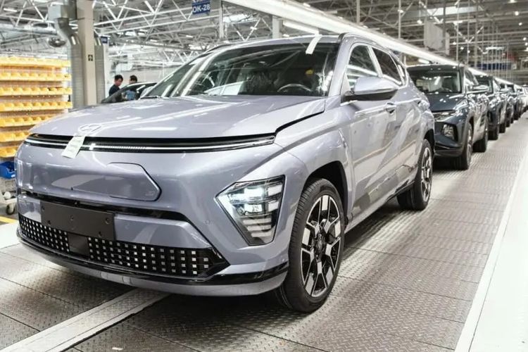 GIIAS 2025, pameran otomotif, mobil di bawah Rp 500 juta, pilihan mobil menarik, GIIAS 2025: Pilihan Mobil Terbaik dengan Bujet Rp 500 Juta