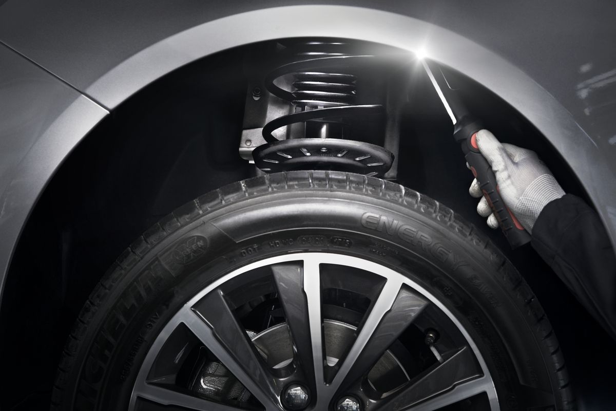 Cara Mendeteksi Kerusakan Shockbreaker Mobil