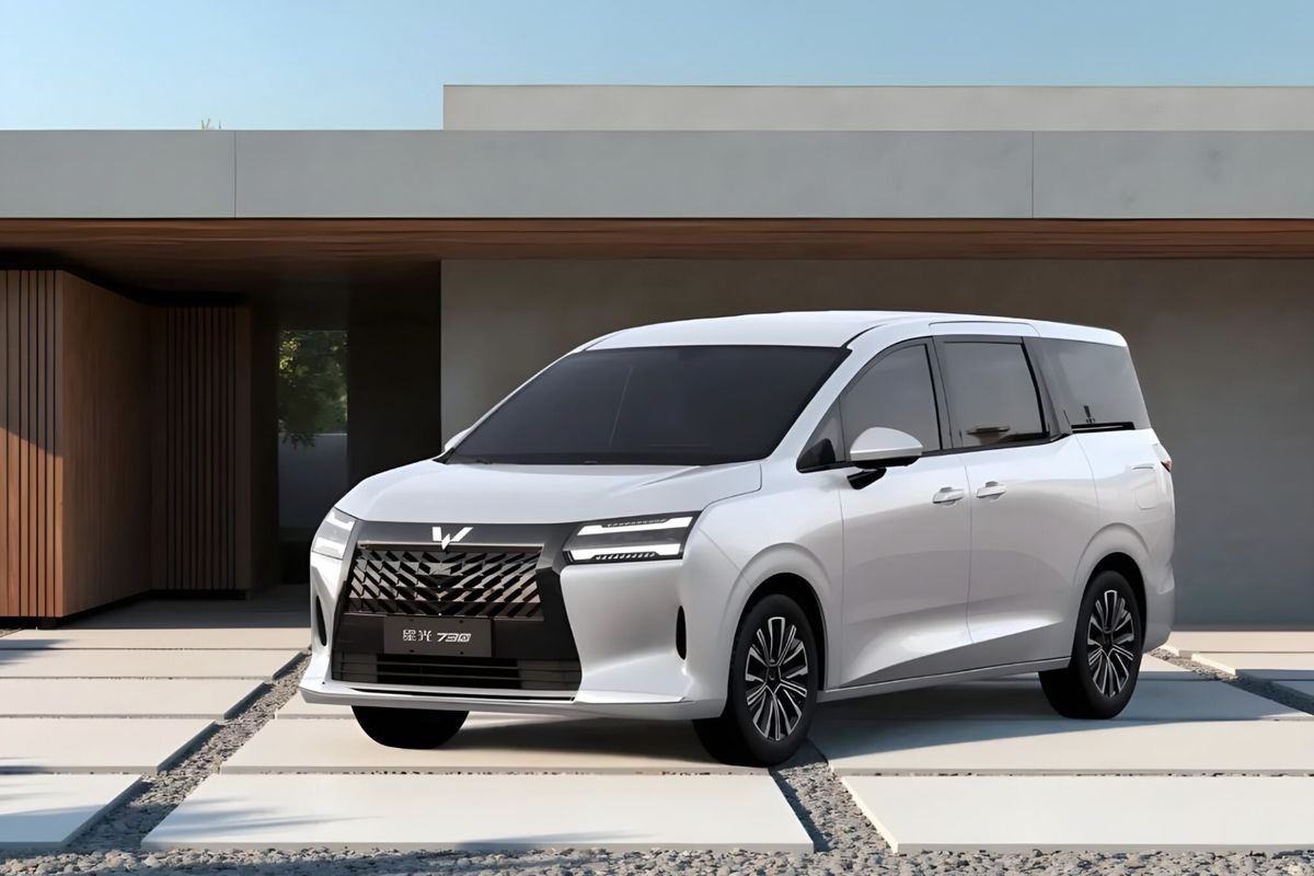 Wuling Bawa MPV Listrik dan Hybrid ke GIIAS 2025