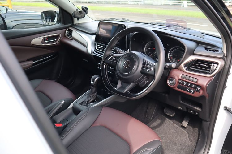 Suzuki, Fronx, Suzuki Fronx, Coupe, coupe, interior, eksterior, SUV kompak, Eksterior, suzuki fronx, Membedah Eksterior dan Interior Suzuki Fronx yang Usung Desain Coupe SUV