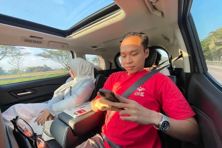 Toyota Innova Zenix, SUV dan MPV, Mitsubishi Destinator, kendaraan keluarga, Perbandingan Destinator dan Innova Zenix untuk Keluarga