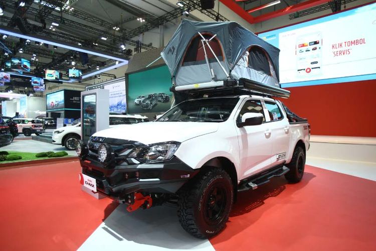 Isuzu, Isuzu Elf, inovasi layanan, Isuzu Astra Motor Indonesia, GIIAS 2025, Masayasu Hideshima, Isuzu Elf Jadi Bintang di GIIAS 2025