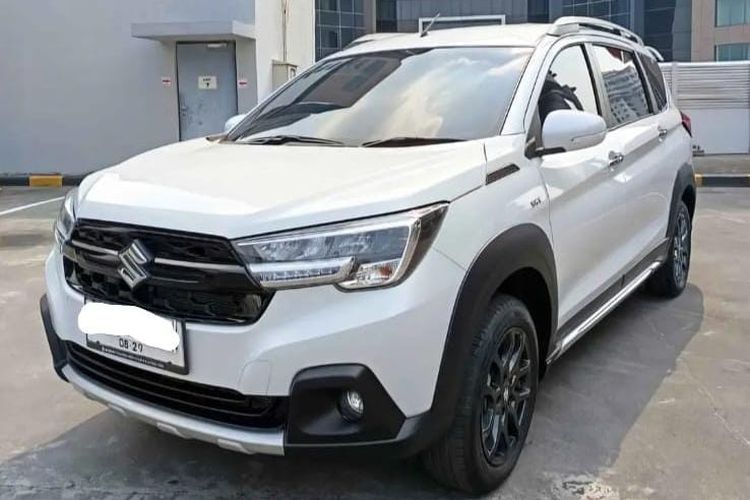 Mobil Keluarga, Suzuki XL7, Mitsubishi Xpander Cross, LSUV, Persaingan Mobil Keluarga: Suzuki XL7 vs Mitsubishi Xpander Cross