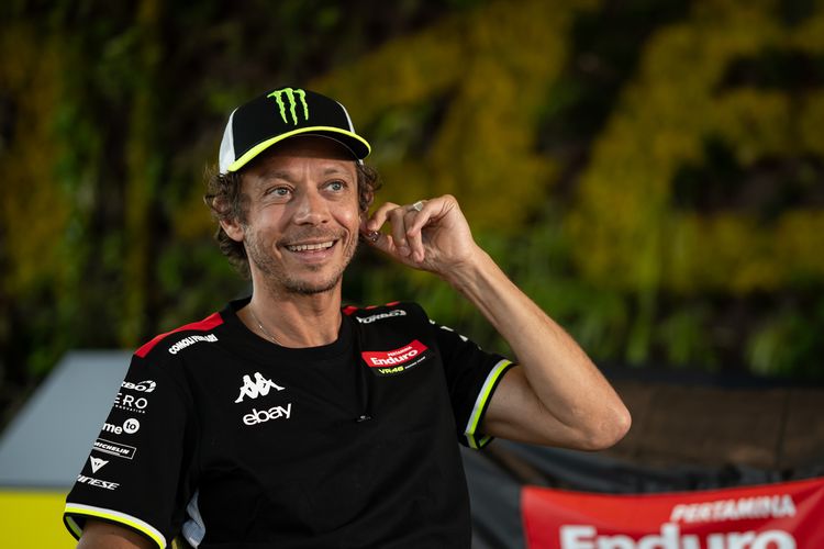 MotoGP, Valentino Rossi, Marc Marquez, juara dunia MotoGP, ducati, Pertamina Enduro VR46, motogp 2025, Rossi dan Marquez Temui Penggemar Setianya Hari Ini di Jakarta