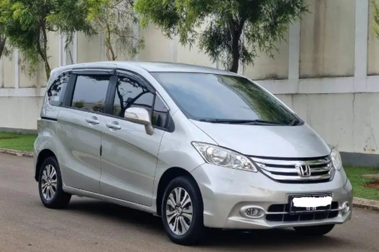 mobil bekas, Honda Freed, Honda Jazz, Daihatsu Luxio, harga mobil bekas, Deretan Mobil Bekas dengan Harga Stabil, dari Luxio hingga Freed