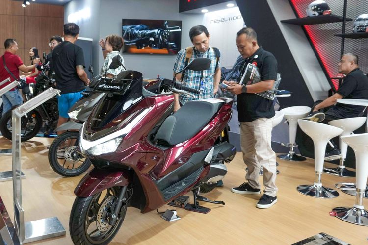 Honda Scoopy, skutik honda, Honda BeAT, Honda PCX 160, Honda Vario 160, Honda ADV 160, Diskon Skutik Honda, Diskon Skutik Honda September 2025, Tembus Rp 2 Jutaan
