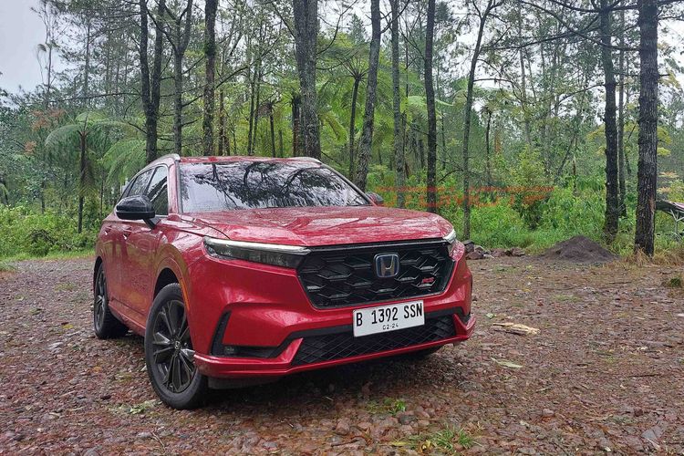 Mitsubishi Destinator, mesin bensin konvensional, SUV 7 penumpang, harga kompetitif, Menakar Posisi Harga Mitsubishi Destinator