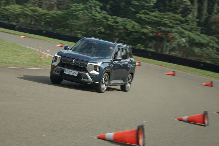 SUV 7-penumpang, Mitsubishi Destinator, Atsushi Kurita, respons positif, Mitsubishi Destinator: SUV 7-Penumpang dengan Respons Positif