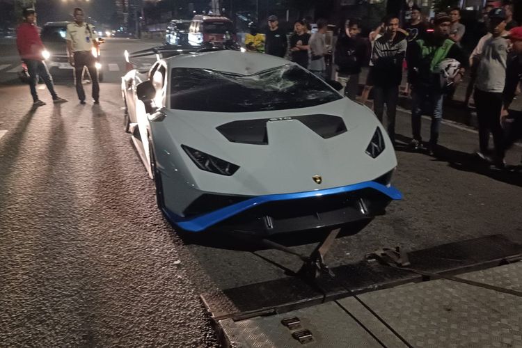 Diogo Jota, kecelakaan Lamborghini, Crazy Rich Surabaya, Gabriel Rey, diogo jota, kecelakaan lamborghini, Lamborghini Kecelakaan: Dari Diogo Jota hingga Crazy Rich Surabaya