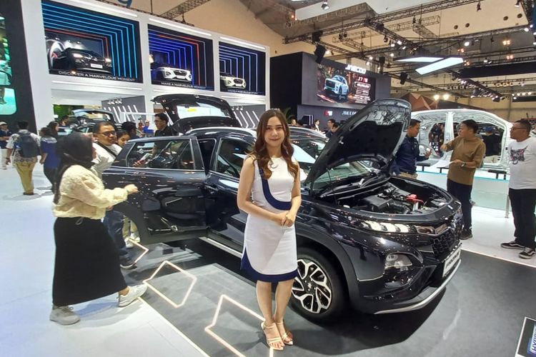 suzuki fronx, Harga Suzuki Fronx, kredit suzuki fronx, dp suzuki fronx, Suzuki Fronx: Simak Skema Kredit, DP dan Cicilan Terkecil